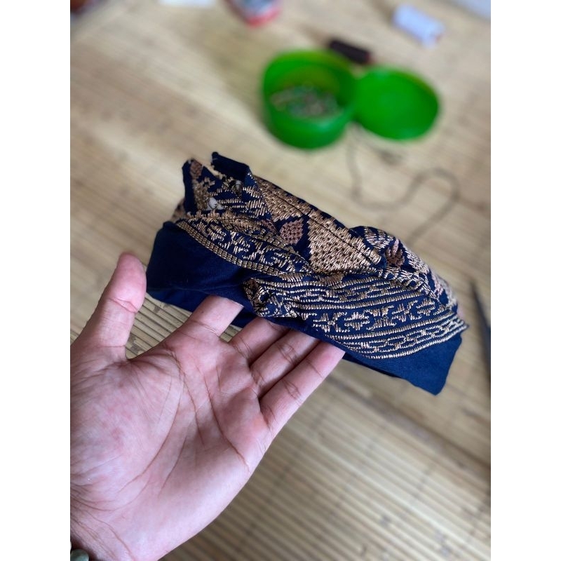 UDENG SEMI SONGKET BORDIR EMAS JADI / SETENGAH JADI / LEMBARAN