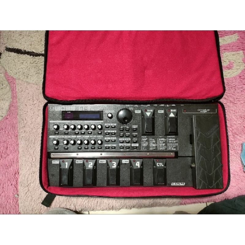 effek gitar BOSS GT8 effek gitar BOSS GT8