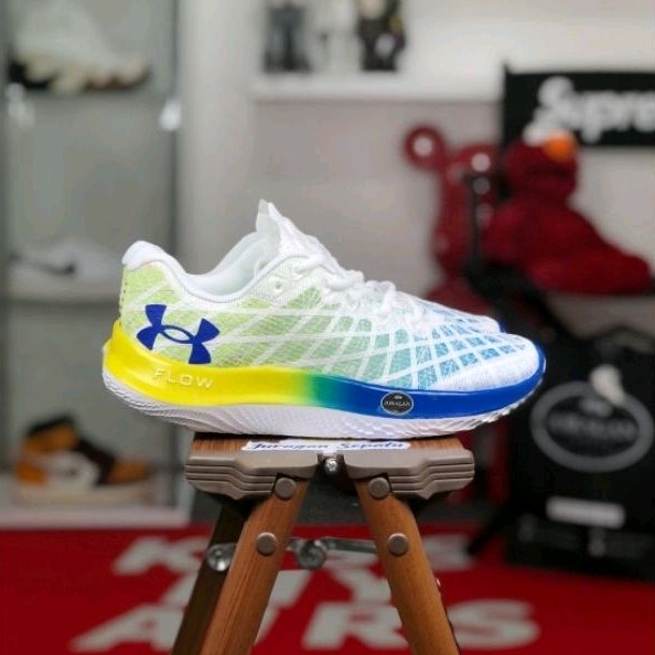 Under Armour Flow Velociti Wind 2