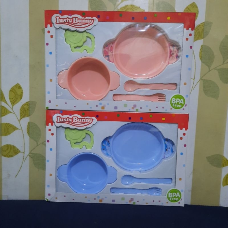 AHZA LUSTY BUNNY FEEDING SET TEETHER(MAINAN GIGITAN BAYI)