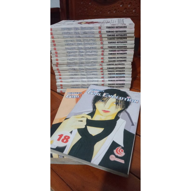 KOMIK PERFECT GIRL EVOLUTION CABUTAN - TOMOKO HAYAKAWA