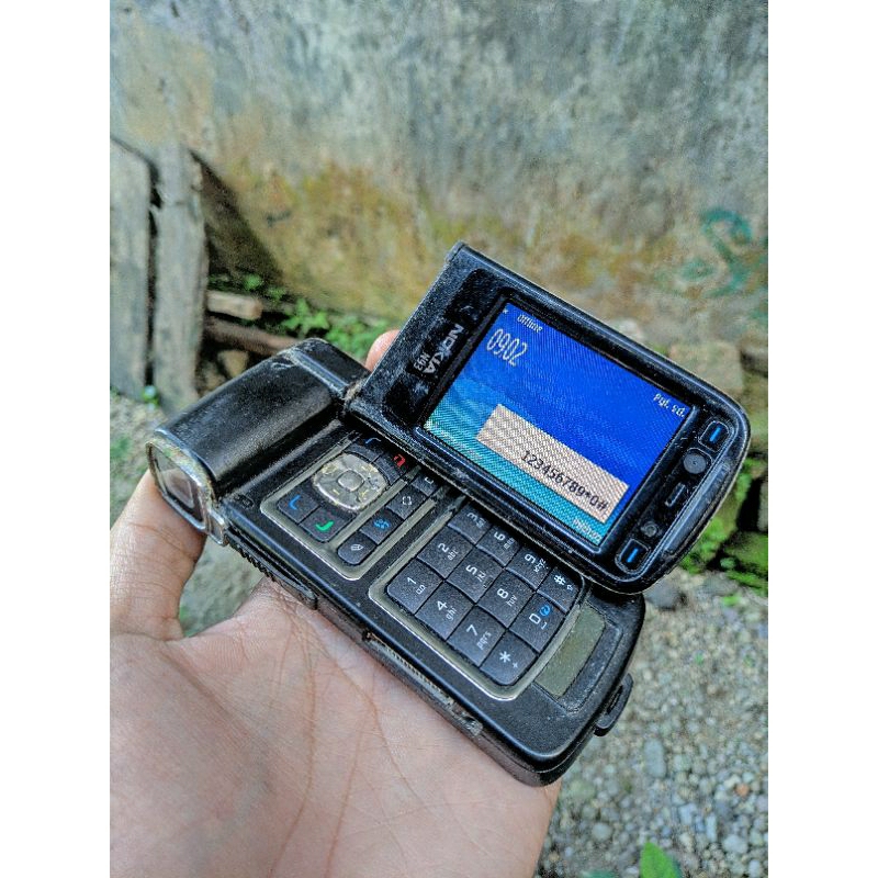 Nokia N93 bahan