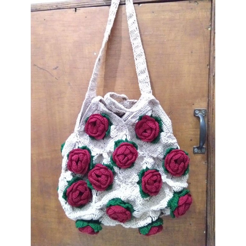 anekA tas rajut