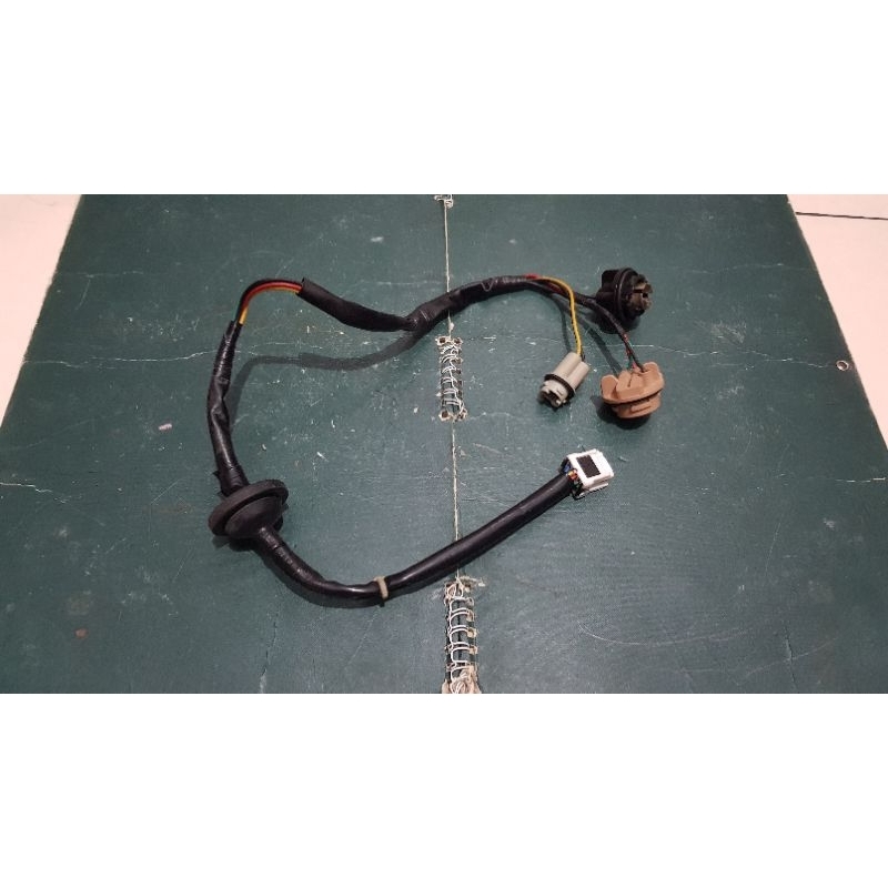 Soket fitting stoplamp lampu belakang Nissan Livina