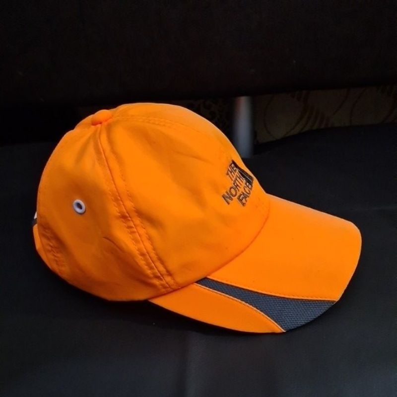 TOPI THE* ORANGE