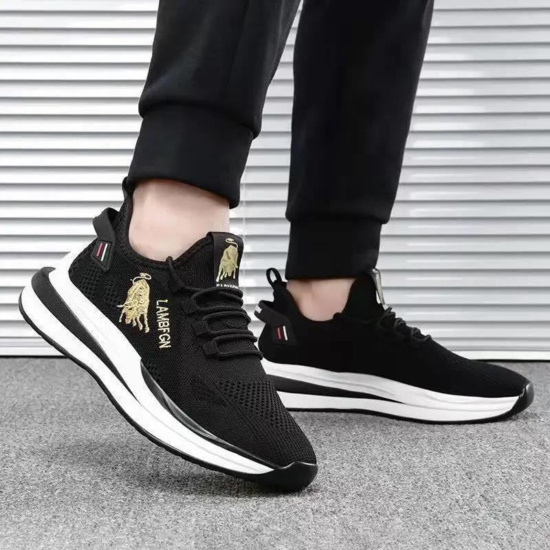 Sepatu Pria Fashion Sport Sneakers Running Casual Cowok Trendy Ringan Hitam Putih