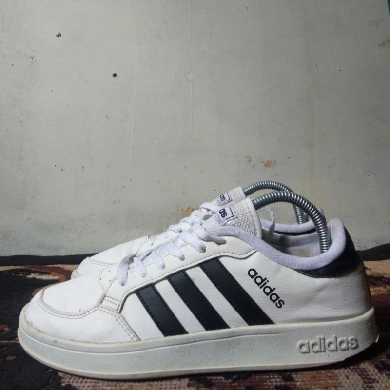 Adidas Neo BREAKNET Size 41