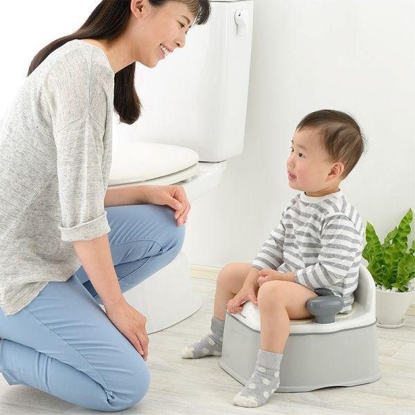 Richell Pottis Step and Potty K Toilet Training Dudukan Toilet Pispot Anak