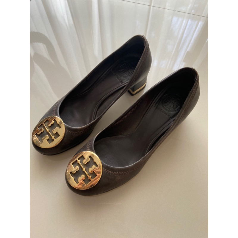 tory burch brown amy pump preloved