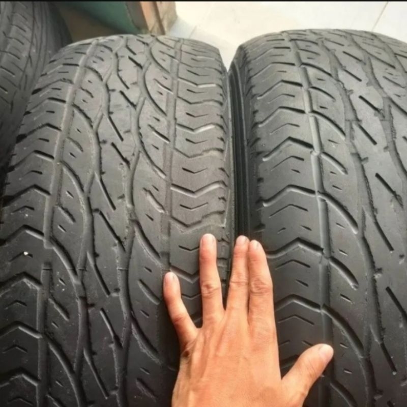 BAN MOBIL RING 15 MEREK BRIDGESTONE DUELER UKURAN 235/75 R15 SECOND COPOTAN TUBELESS