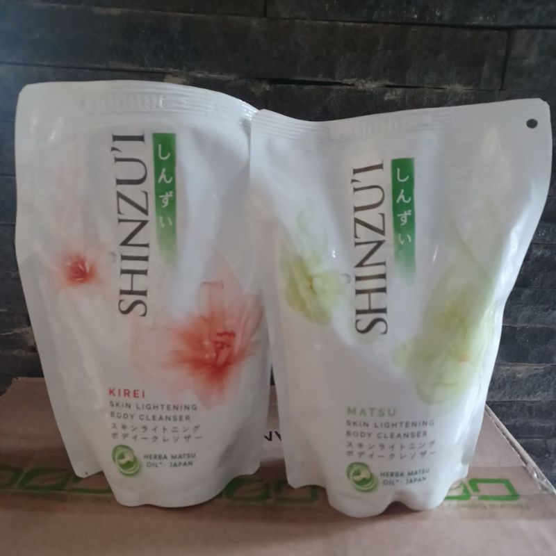 Shinzui Lightening Body Cleanser 480ml