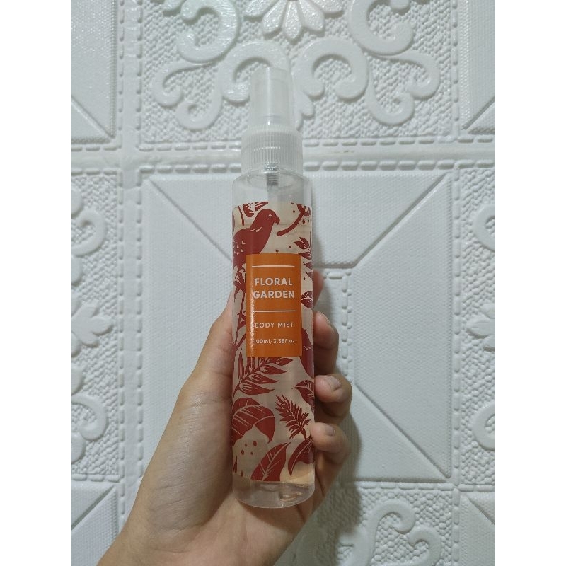[Preloved] Parfum Body Mist Miniso (Floral Garden)