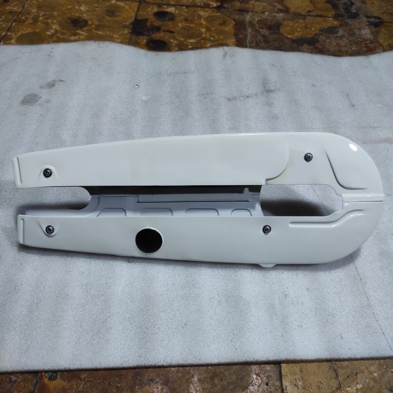 Cover Tutup Rantai rante Katengkas Ketengkas Keteng Yamaha V50 V75 V80 Super deluxe superdeluxe Robo