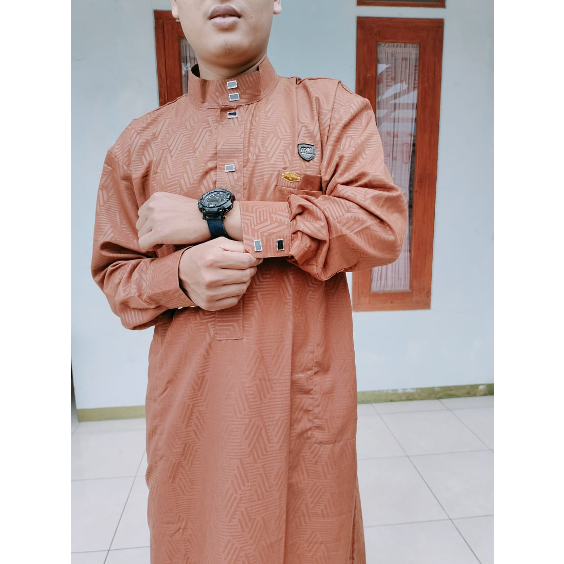 Baju Jubah Gamis Pria Laki Laki Dewasa Cowok Remaja Model Haromain Motif Embos Lengan Panjang Ukuran S M L XL XXL [AL-HASAN]