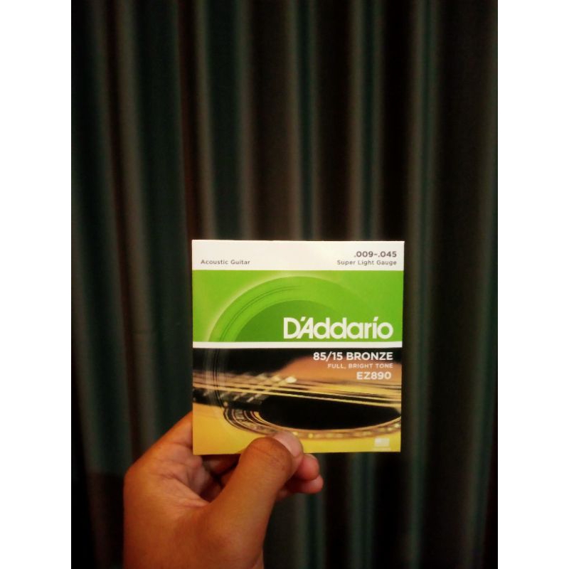 senar gitar akustik D'Addario 09