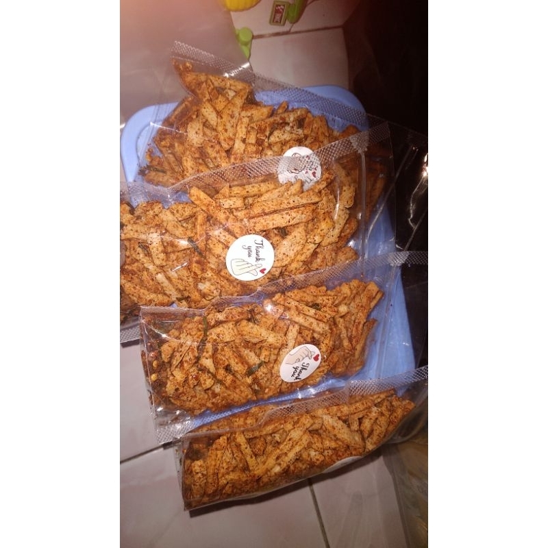 

Basreng pedas dan original