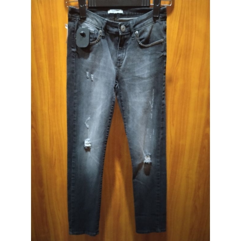 Celana ripped jeans wanita colorbox