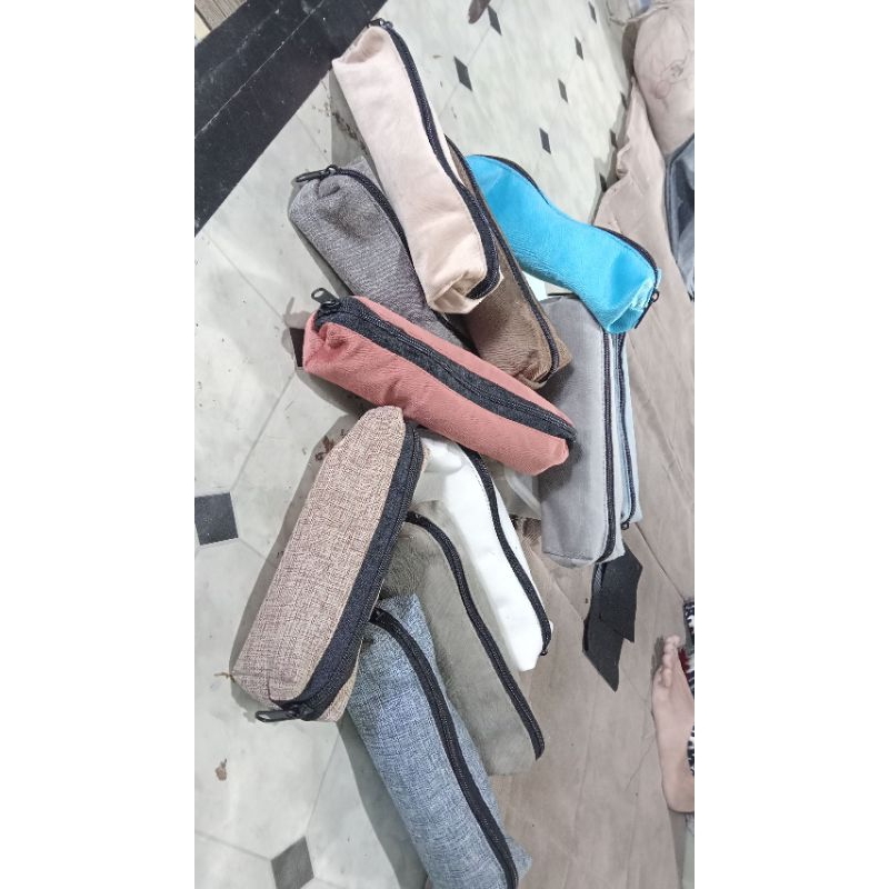 

kotak pensil serba guna motif polos