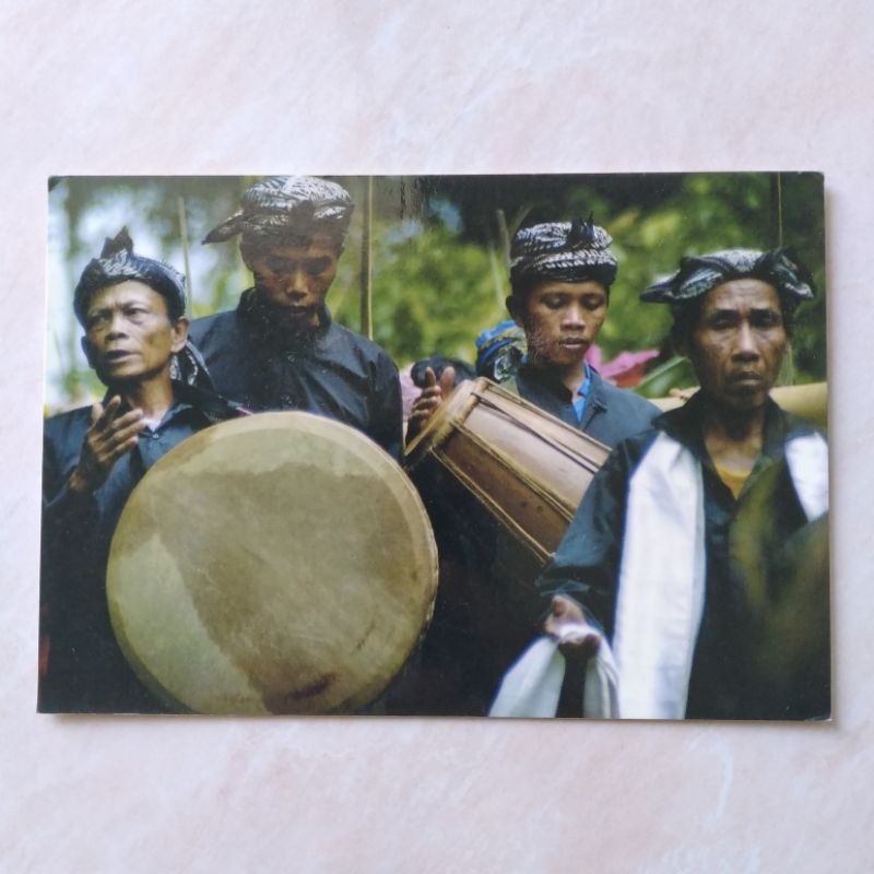 

Kartu Pos Foto Seniman Gembyung Subang 2003 - YN217