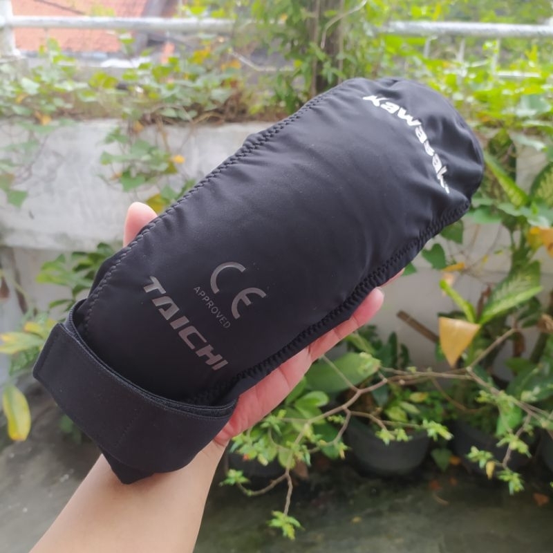 RS Taichi Kawasaki Knee Protector Original