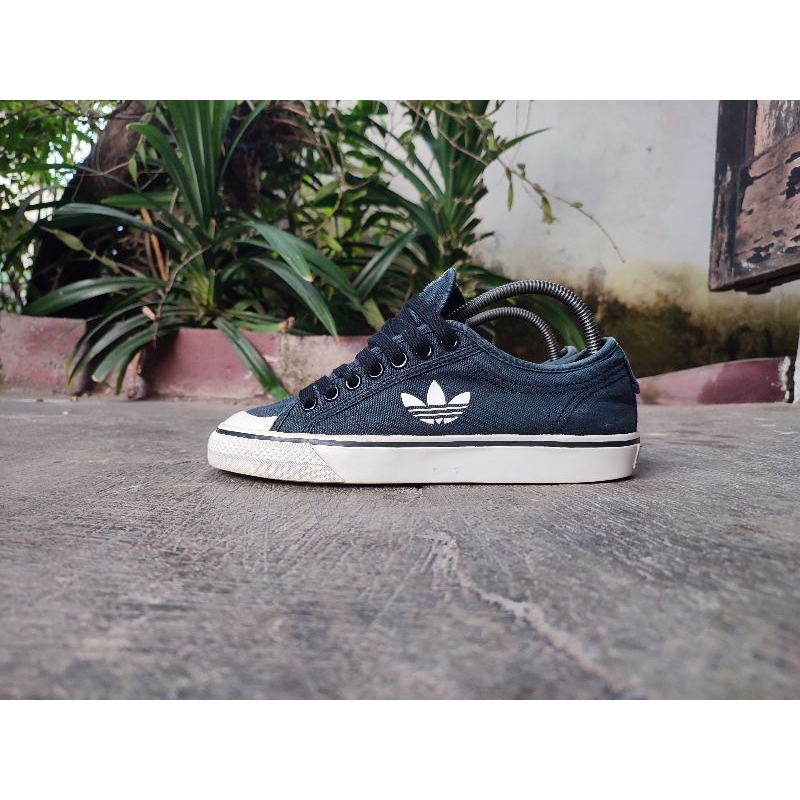 Adidas nizza trefoil core black