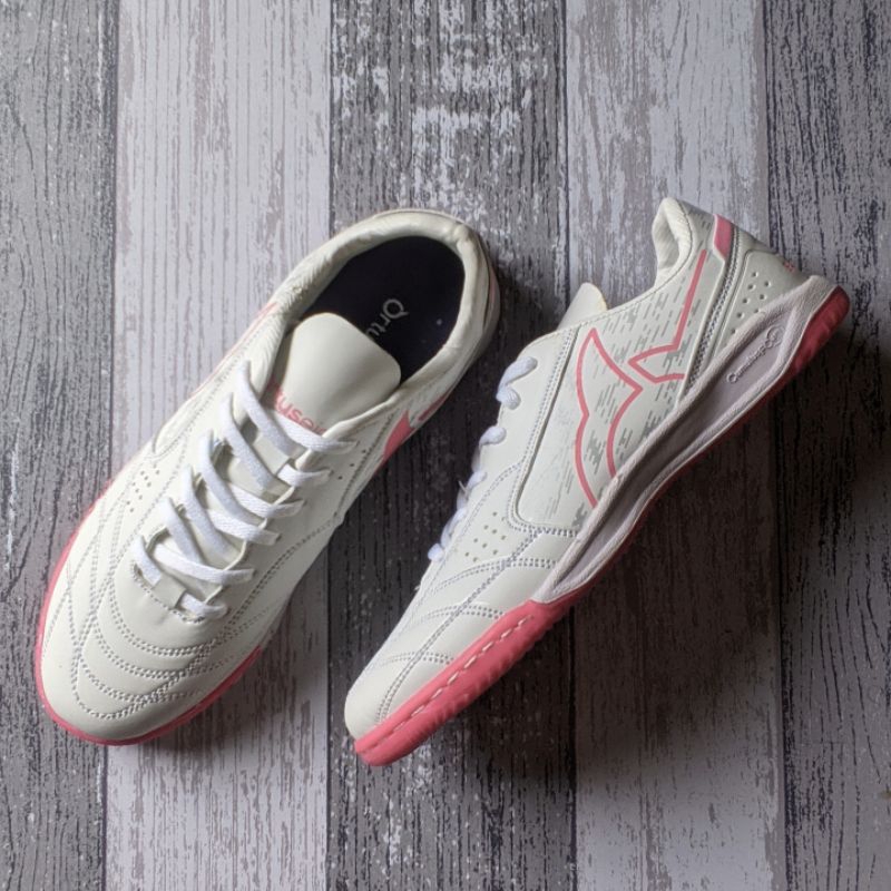 SEPATU FUTSAL ORTUS / SEPATU PUTSAL MURAH