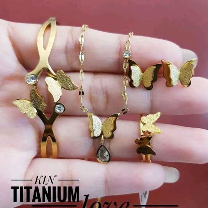 Set Perhiasan Titanium Motif Kupu-Kupu Awet Anti Karat 2305a1