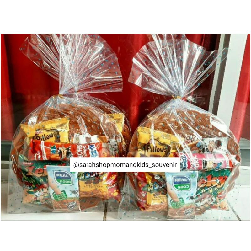 

BINGKISAN SNACK + PIRING ROTAN / PAKET PARCEL SNACK ULANG TAHUN / SNACK ANAK SOUVENIR / PARCEL SNACK / HADIAH HAMPERS ANAK