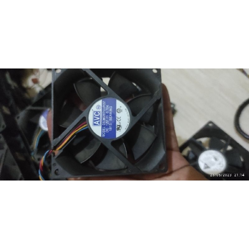 LAZEDIA - KIPAS 8 CM AVC 12 V 0,70 A