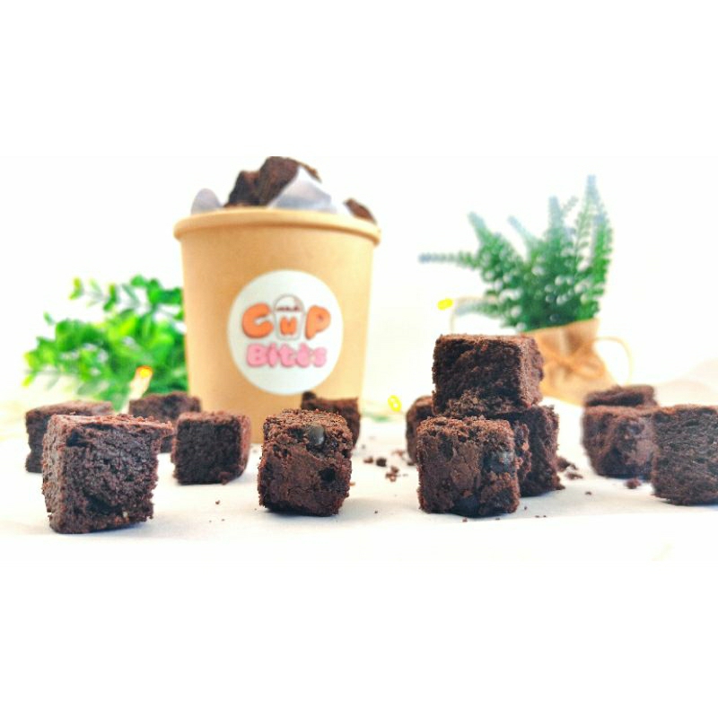 

CUPBITES Fudgy Dark Chocolate Brownies Bites / Bronis Panggang Coklat (Share Size)