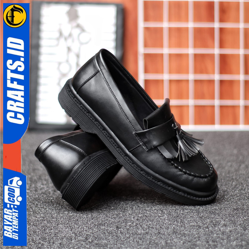 Sepatu Pantofel Formal Loafers Docmart low Boots Kerja Hitam Pria Crafs Daimon