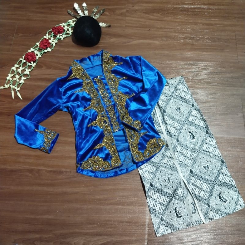 sewa baju adat dan profesi anak hingga dewasa sewabajubjb