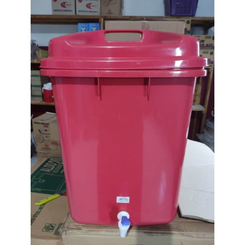Tong kran air ember tempat cuci tangan warna warni