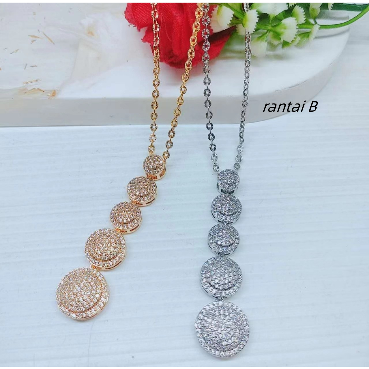 Kalung Xuping Permata Full Lapis Emas Perhiasan Fashion R110