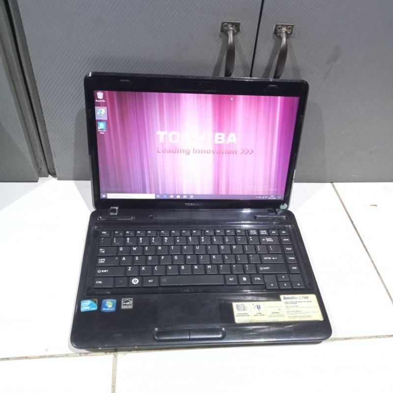 Laptop Toshiba L740 Core i3 Ram 4Gb HDD 320Gb Windows 10
