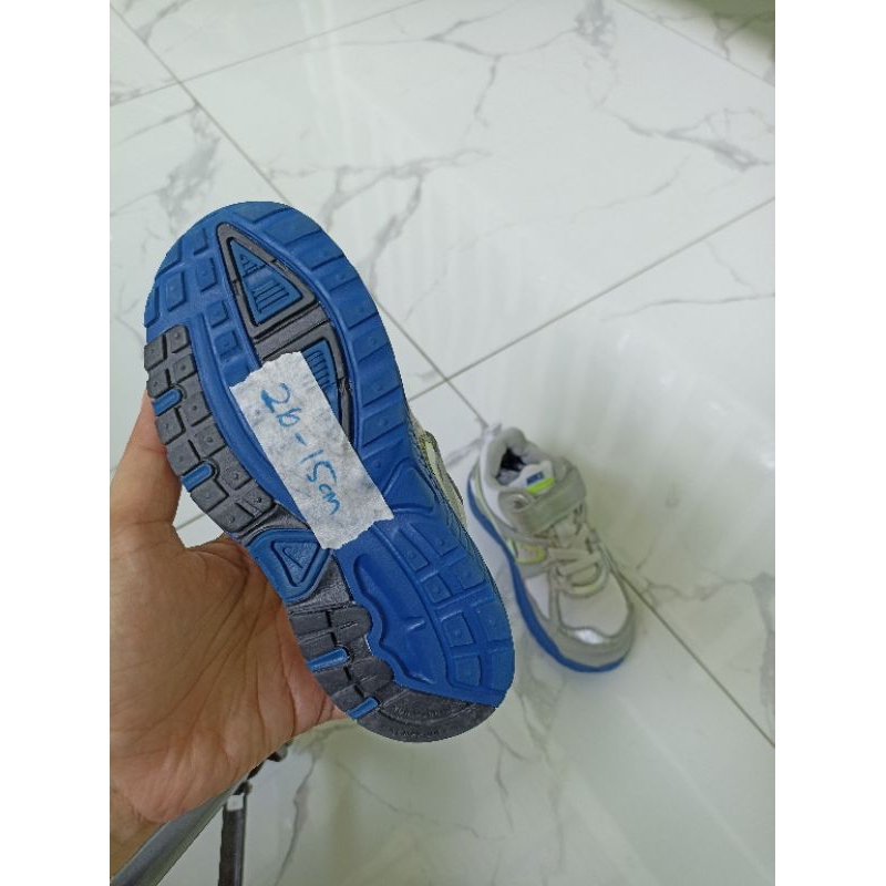 sepatu seken anak