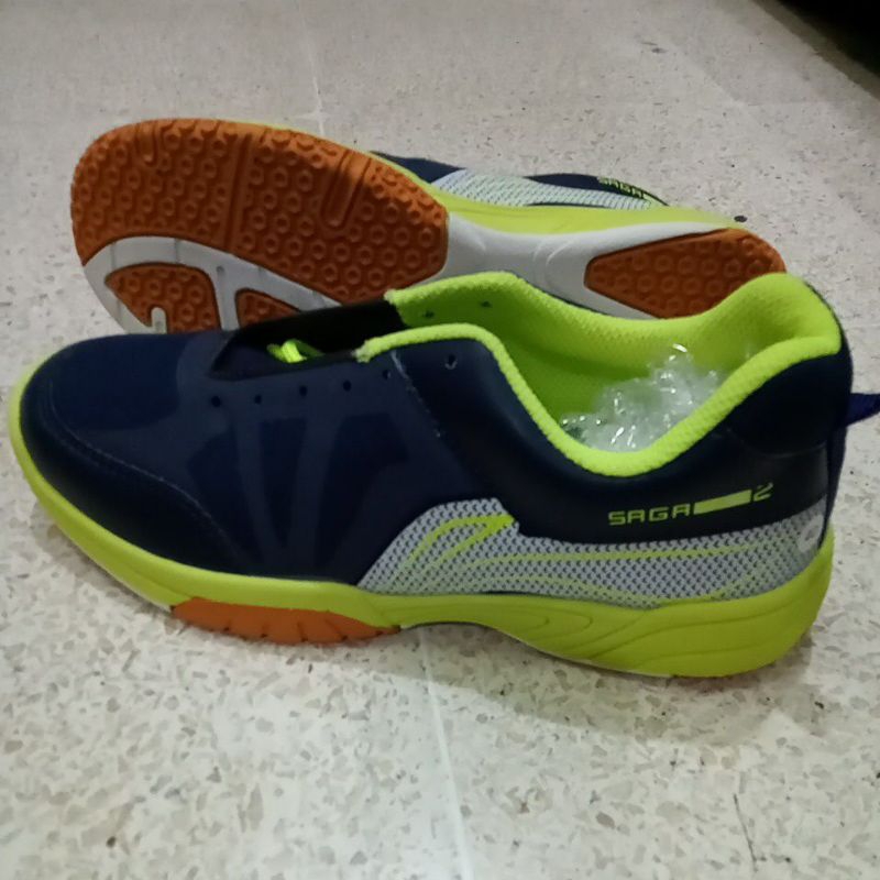 sepatu lining badminton murah