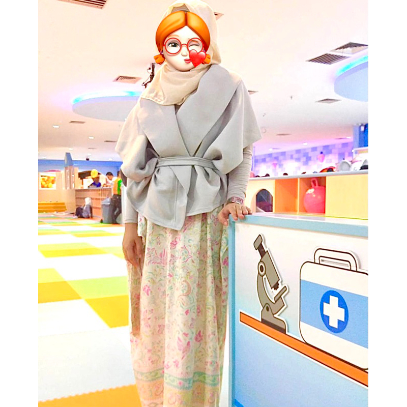 Preloved Skirt Ria Miranda