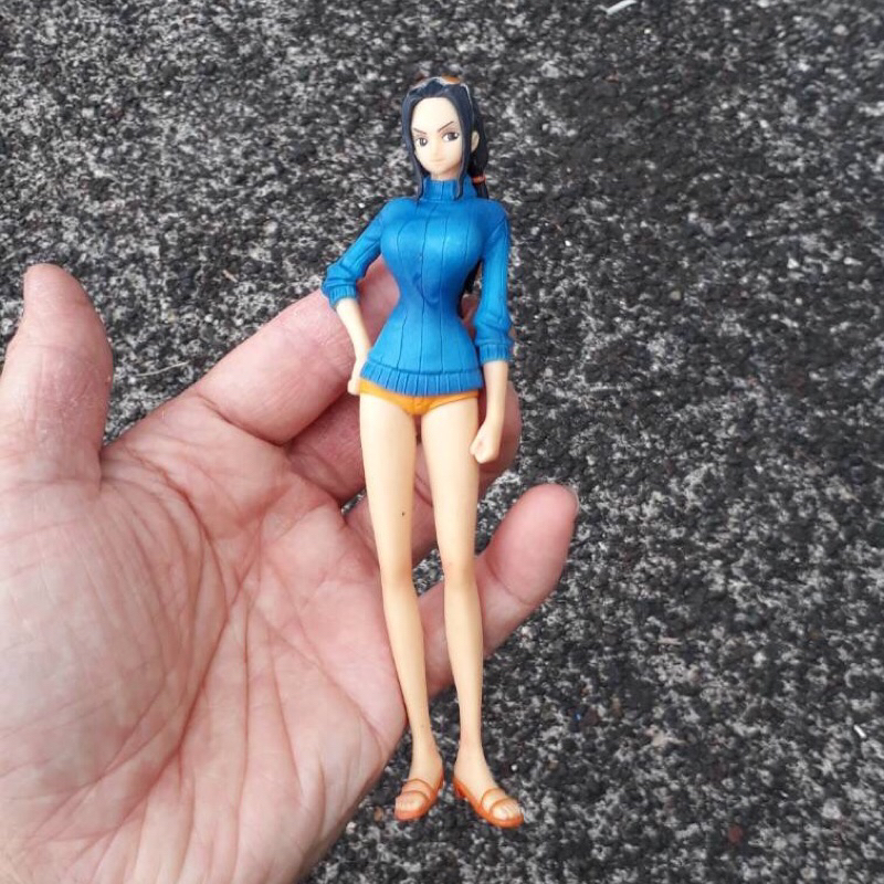 ONE PIECE ACTION FIGURE NICO ROBIN