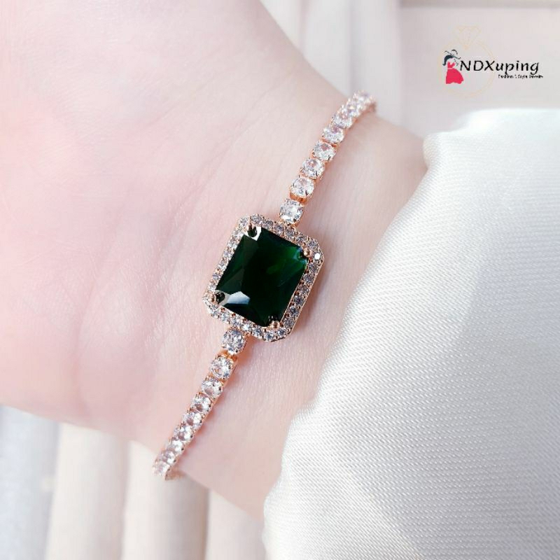 Gelang Tangan Rantai Full Permata Mata Hijau Gold Titanium N26052301