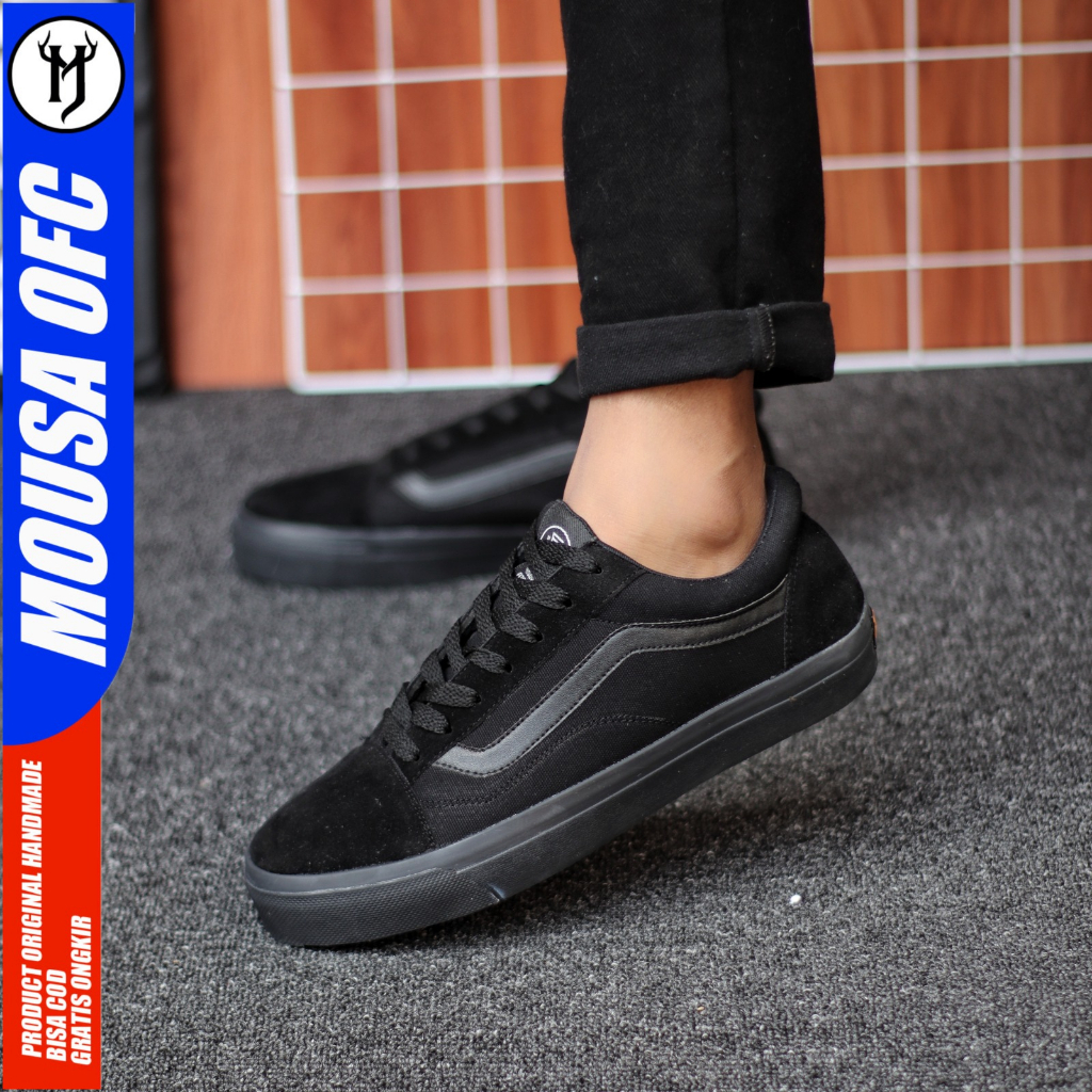 Sepatu Sneakers Kasual Cowok Fashion Ukuran Big Size 44 45 46 47 Mousa