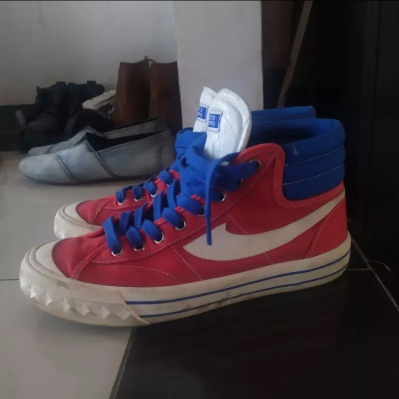 SEPATU COMPASS RETROGRADE “EDISI RETAILER” SIZE 42