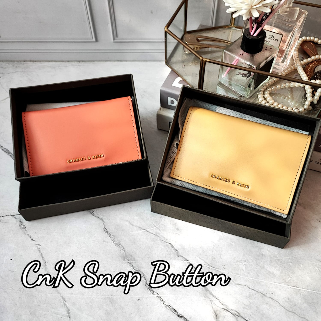 CUCI GUDAN DEFECT SALE Dompet Wanita SNAP BUTTON free Box