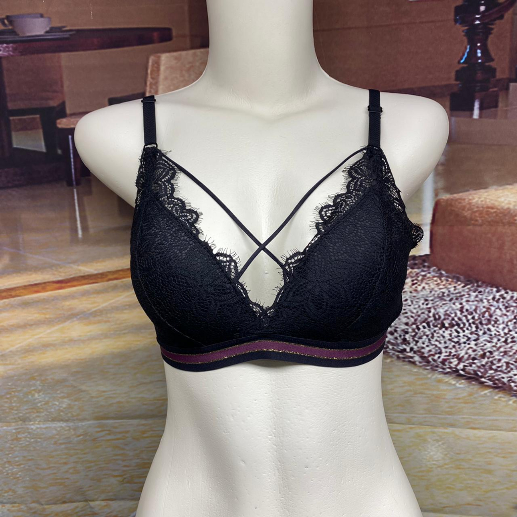 BRA/BH WANITA 059# 1 SET ( BH + CD) IMPORT SIZE 32-36 TIDAK ADA KAWAT, BUSA TIPIS