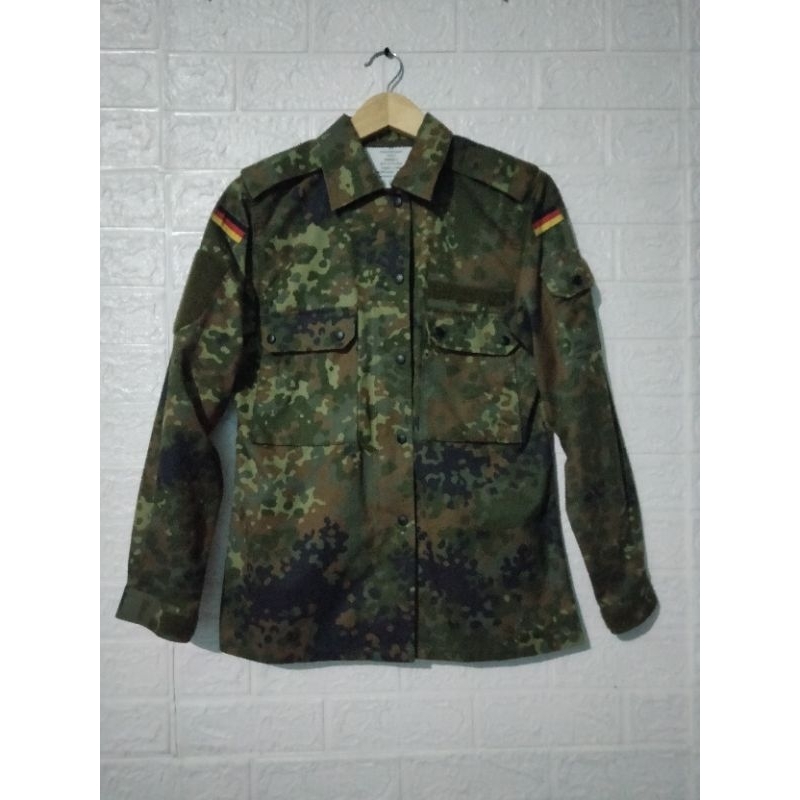 kemeja flectran jerman/size Xsmall/L50xP68 cm