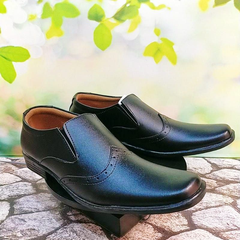 SEPATU PANTOFEL PRIA DESANTOS 39-43 TERBARU