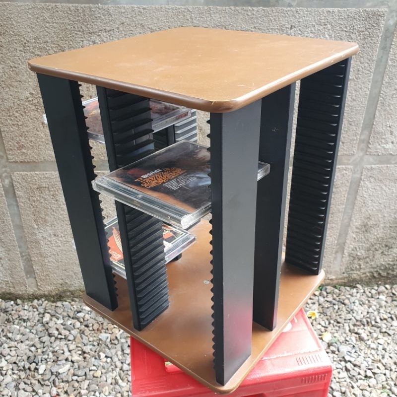 rak putar CD musik bahan kayu dan plastik 100 slot lebih