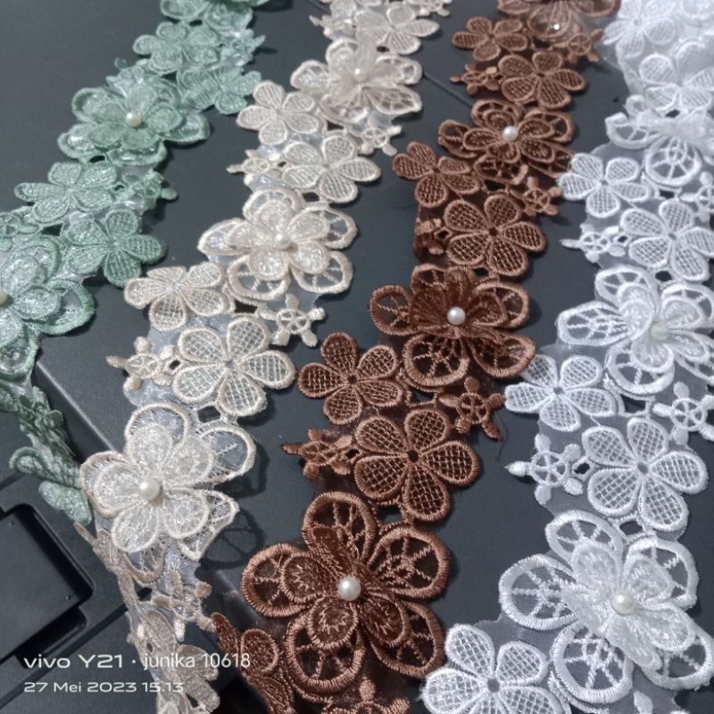Renda bordir -+50/Renda pinggiran/Renda tempel