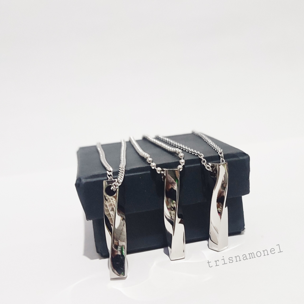 ORIGINAL !!! kalung liontin monel motif kotak untir