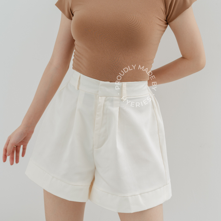 HYERIES Soojin Shorts / Celana pendek wanita / Highwaist Shorts / Highwaist Pants / celana pendek high waist / A line shorts / Shorts korea / Celana pendek kain / Celana pendek korea / Korean shorts / Celana santai wanita / celana pendek polos